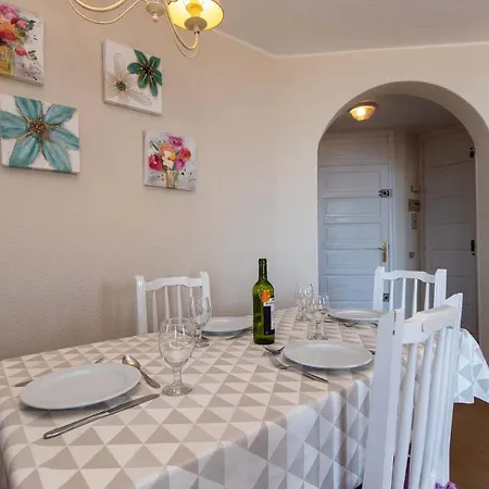 Parque Santiago Ii * Playa de las Americas (Tenerife)