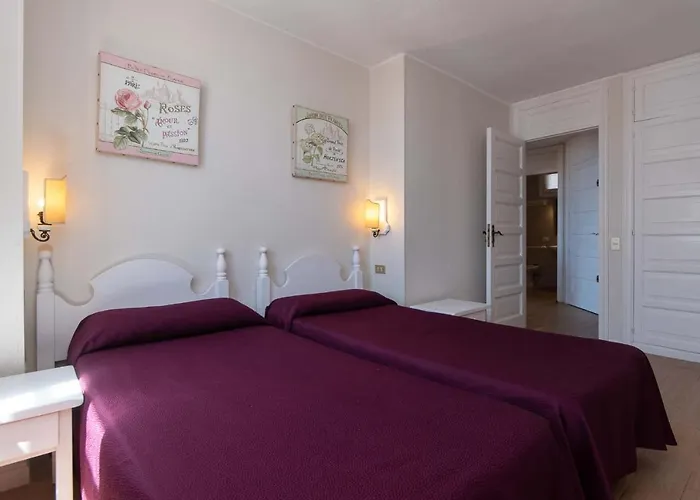 Parque Santiago Ii * Playa de las Américas