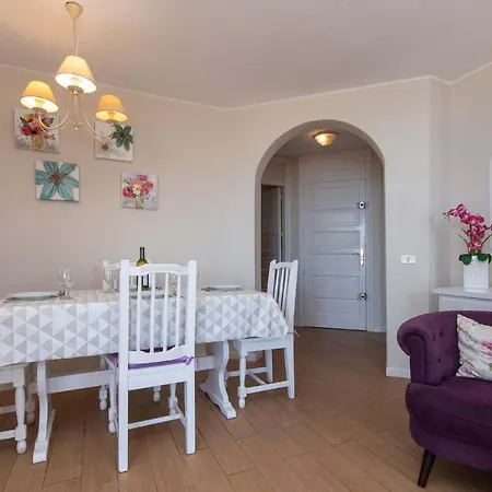 Parque Santiago Ii * 美洲海滩